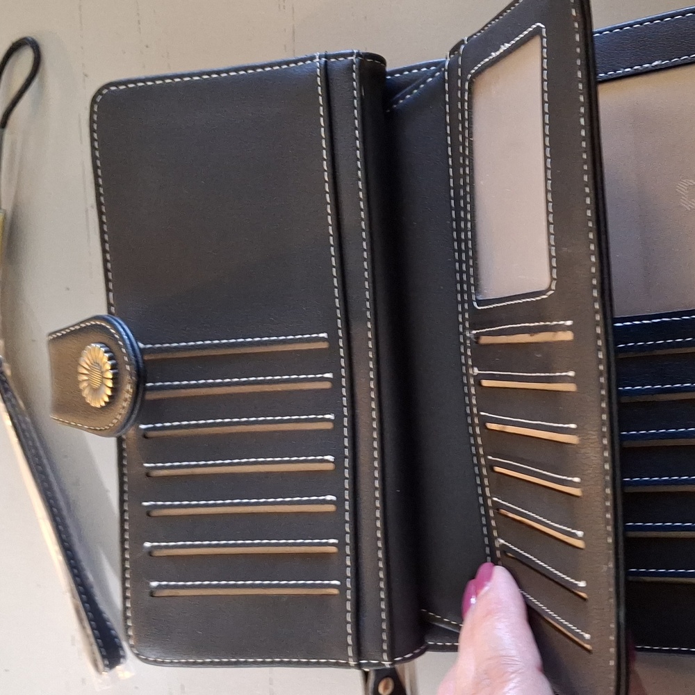 Women's Genuine Leather Wallet - Picture 4 of 9